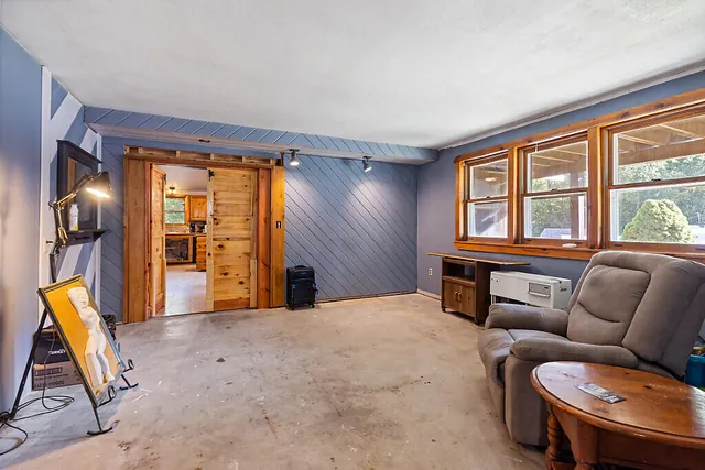 $260,000 | 47 Adams Lane, West Gardiner, ME 04345