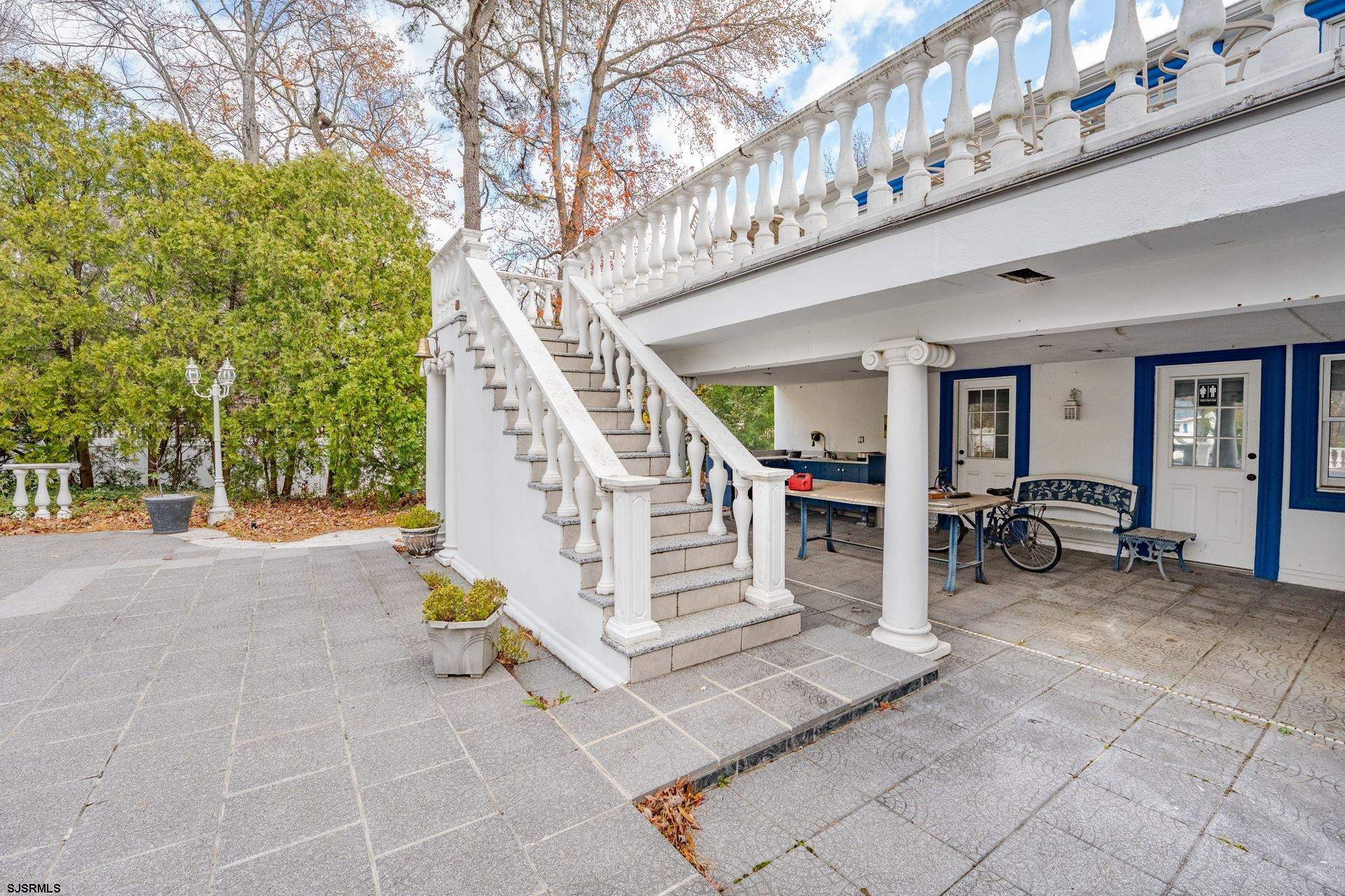 953 Chestnut Avenue Sewell, NJ 08080 - Photo 76 of 76 a view of entryway