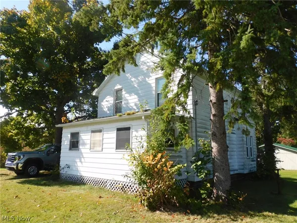 $104,900 | 8885 Center Road, Ashtabula, OH 44004