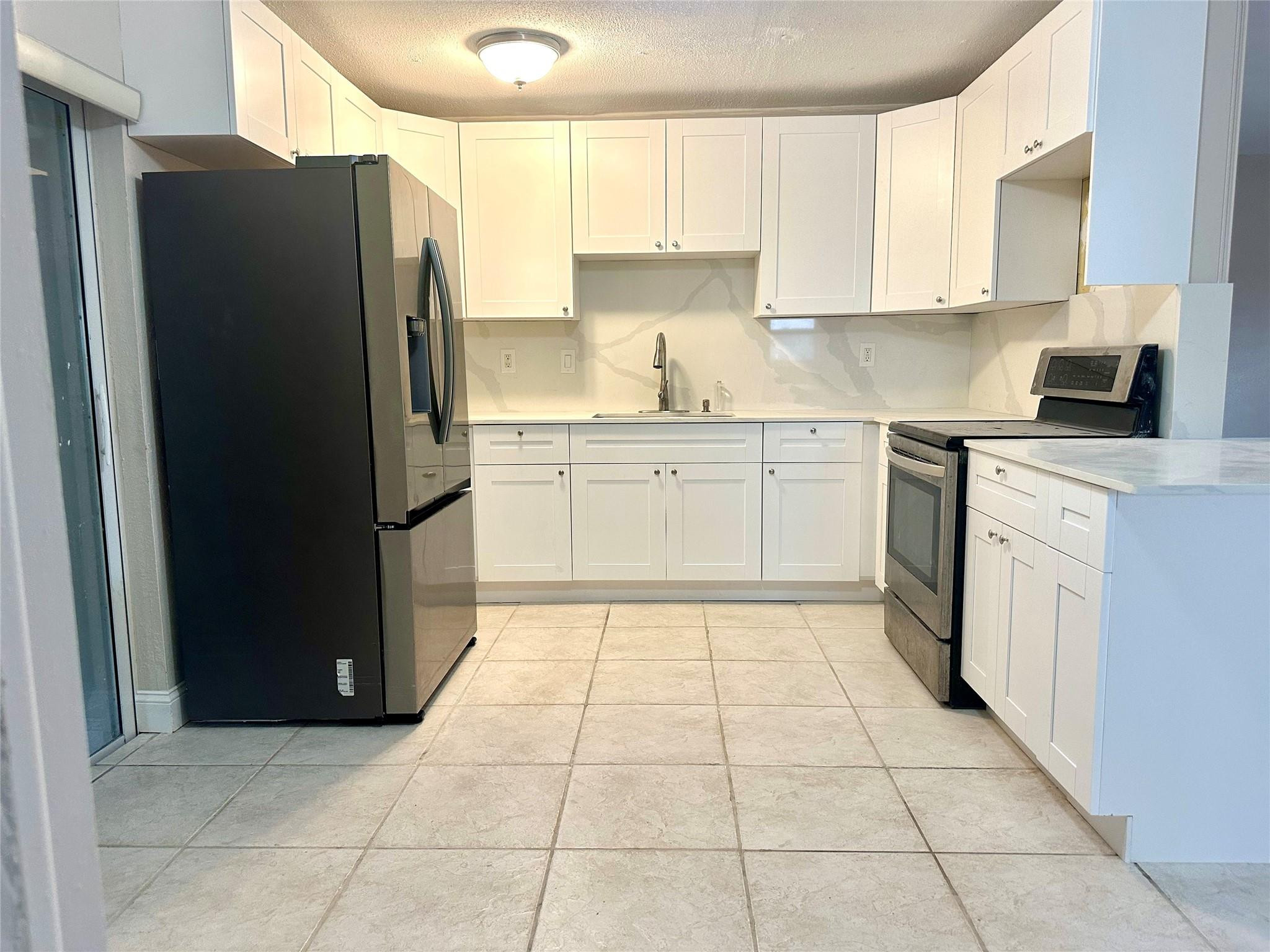 7907 Southwest 3rd Street Pompano Beach, FL 33068 - Photo 8 of 17 Photo 8