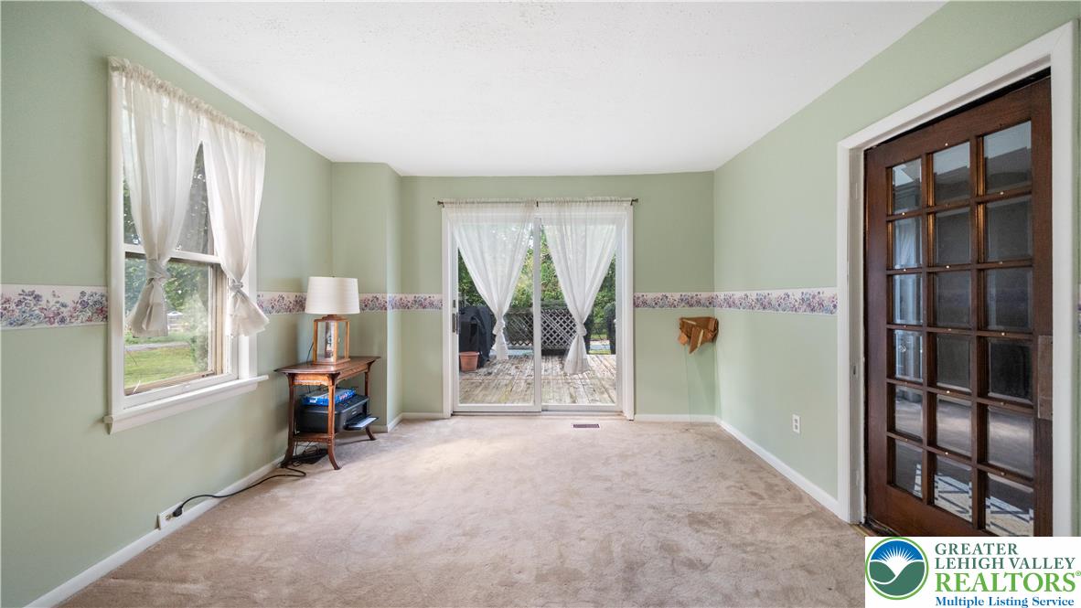 3955 Oakland Road Bethlehem, PA 18020 - Photo 6 of 44 Gallery Image 6