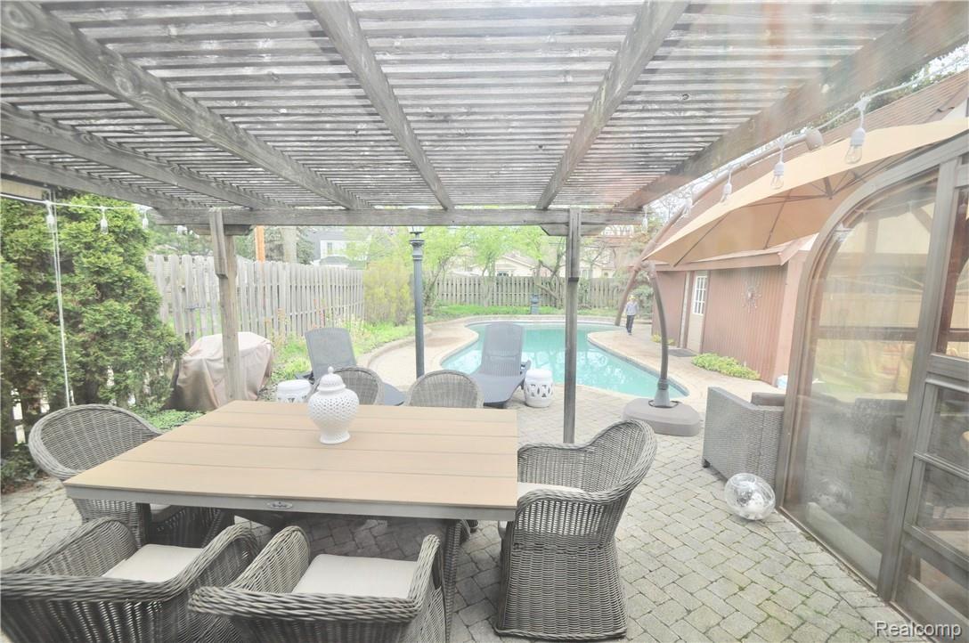 1540 Oxford Road Grosse Pointe, MI 48236 - Photo 27 of 33 DSC_0751.jpeg