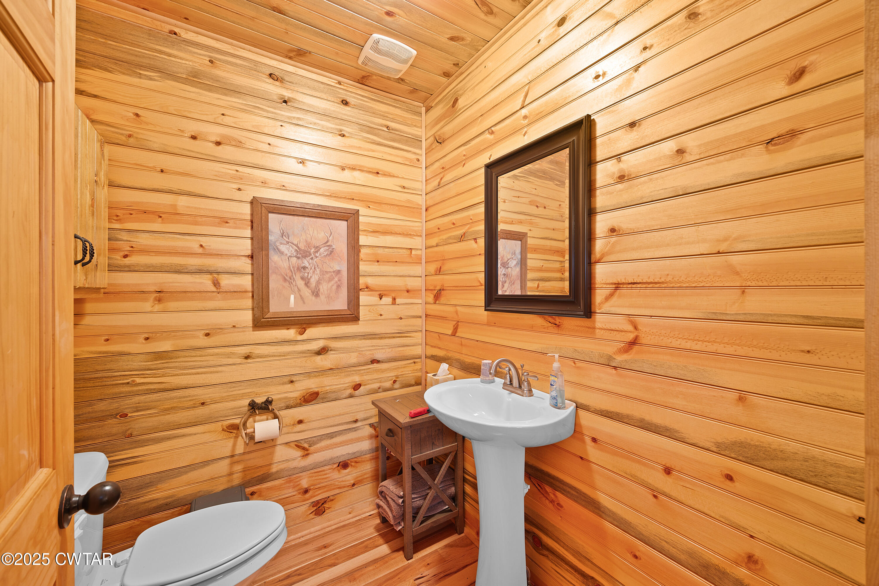 399 Cox Cemetery Road Greenfield, TN 38230 - Photo 13 of 27 Bath