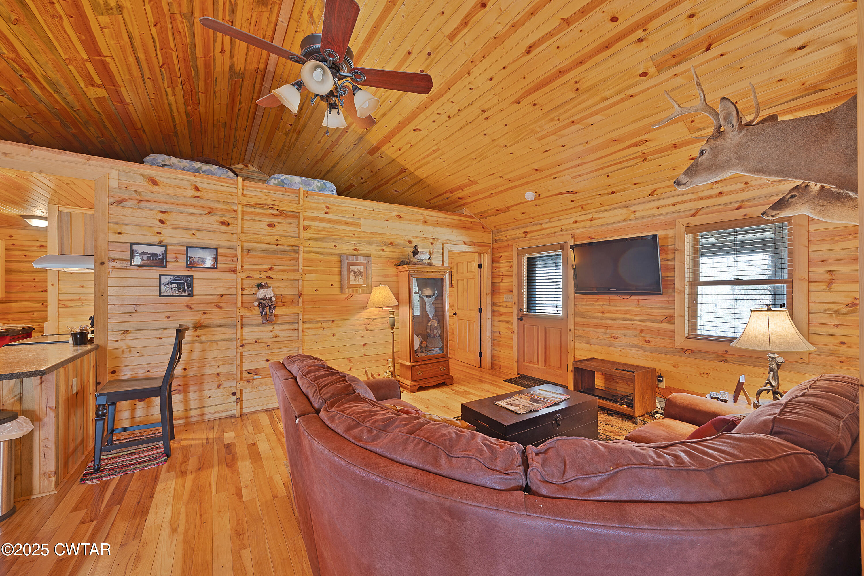 399 Cox Cemetery Road Greenfield, TN 38230 - Photo 9 of 27 Living Room