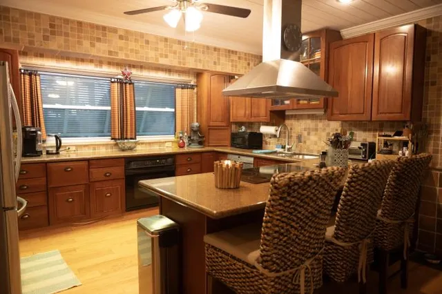 $795,000 | 1906 South Ocean Drive, Hutchinson Island, FL 34949