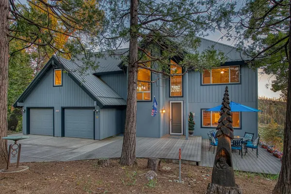 $945,000 | 39649 Crest Point Lane, Shaver Lake, CA 93664