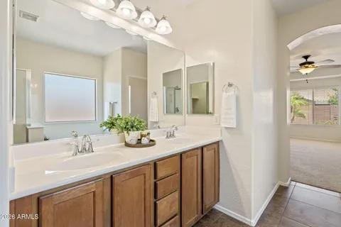 $525,000 | 2924 East Coconino Drive, Gilbert, AZ 85298