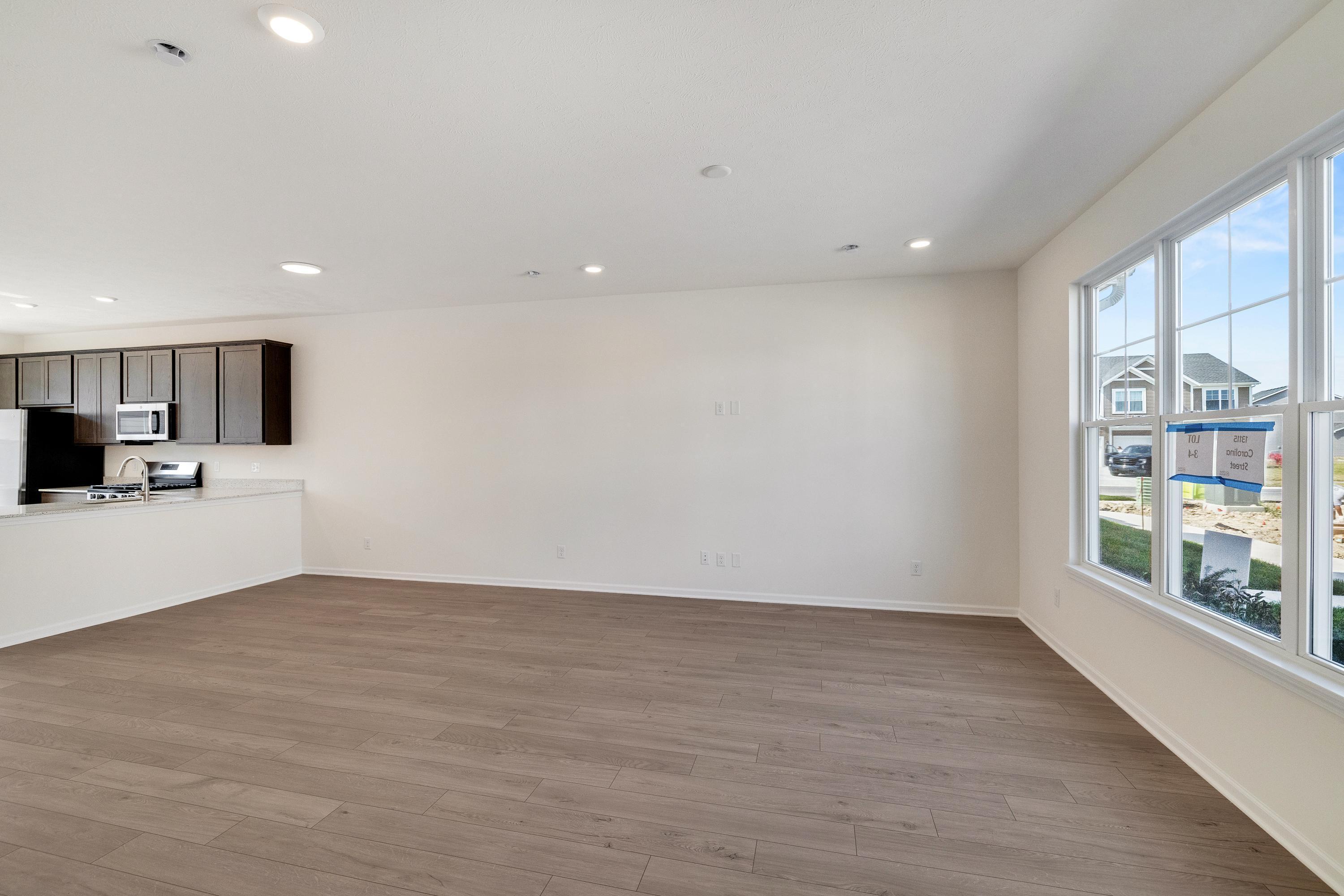 13115 Carolina Street Crown Point, IN 46307 - Photo 4 of 18 3000x2000