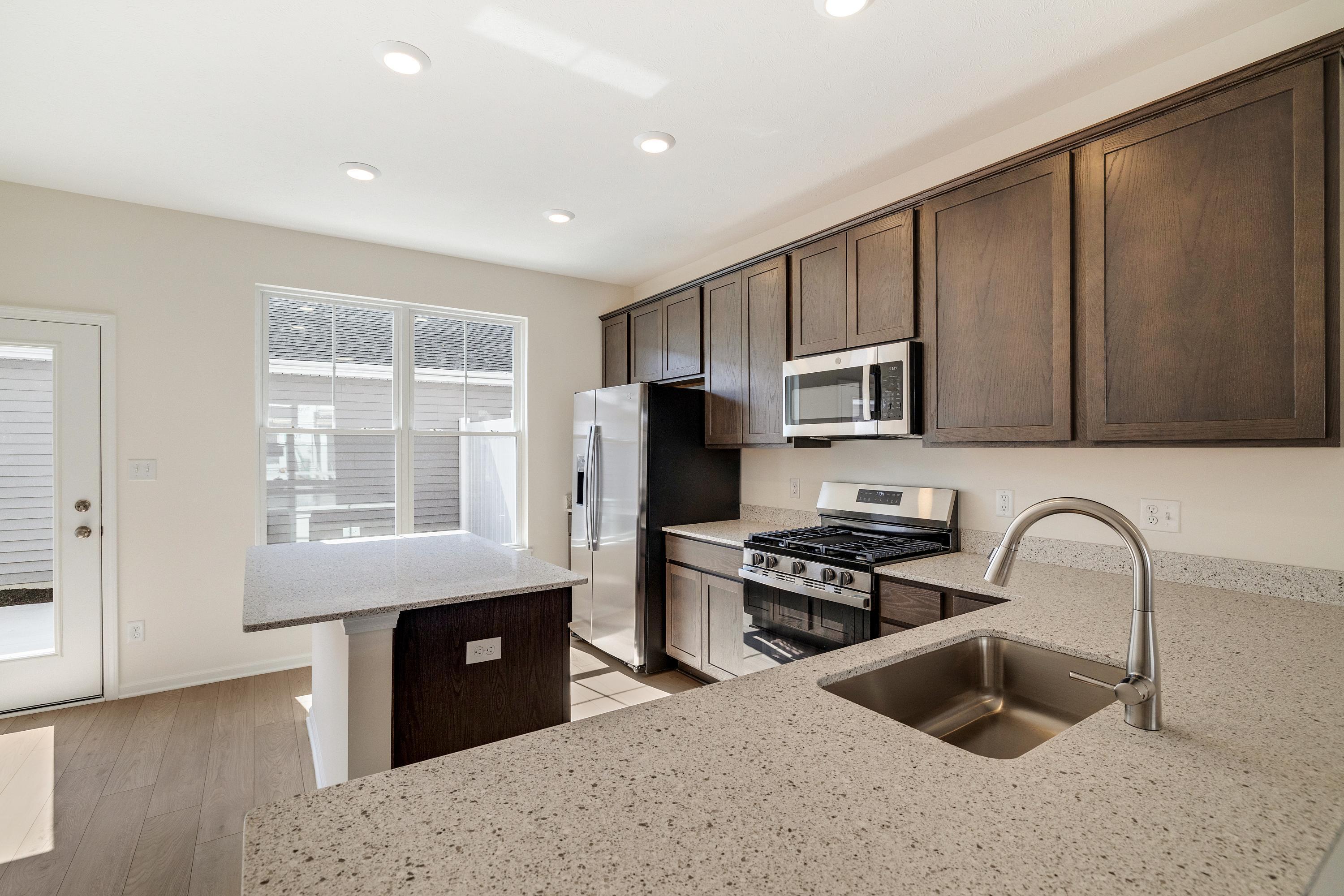 13115 Carolina Street Crown Point, IN 46307 - Photo 7 of 18 3000x2000