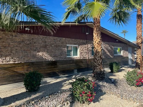 $1,995 | 51049 Eisenhower Drive, Unit 7, La Quinta, CA 92253