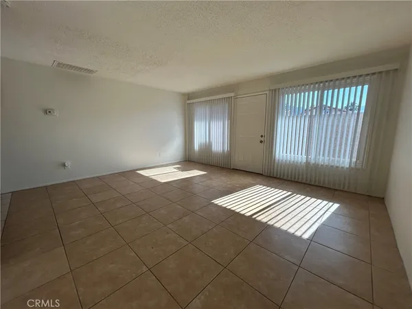 $1,995 | 51049 Eisenhower Drive, Unit 7, La Quinta, CA 92253