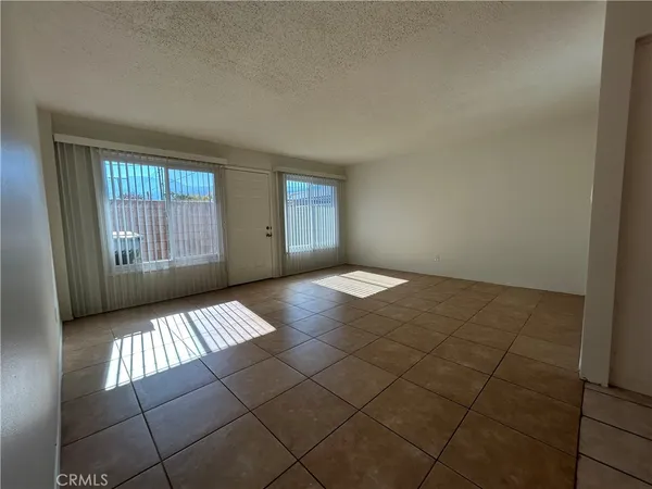 $1,995 | 51049 Eisenhower Drive, Unit 7, La Quinta, CA 92253