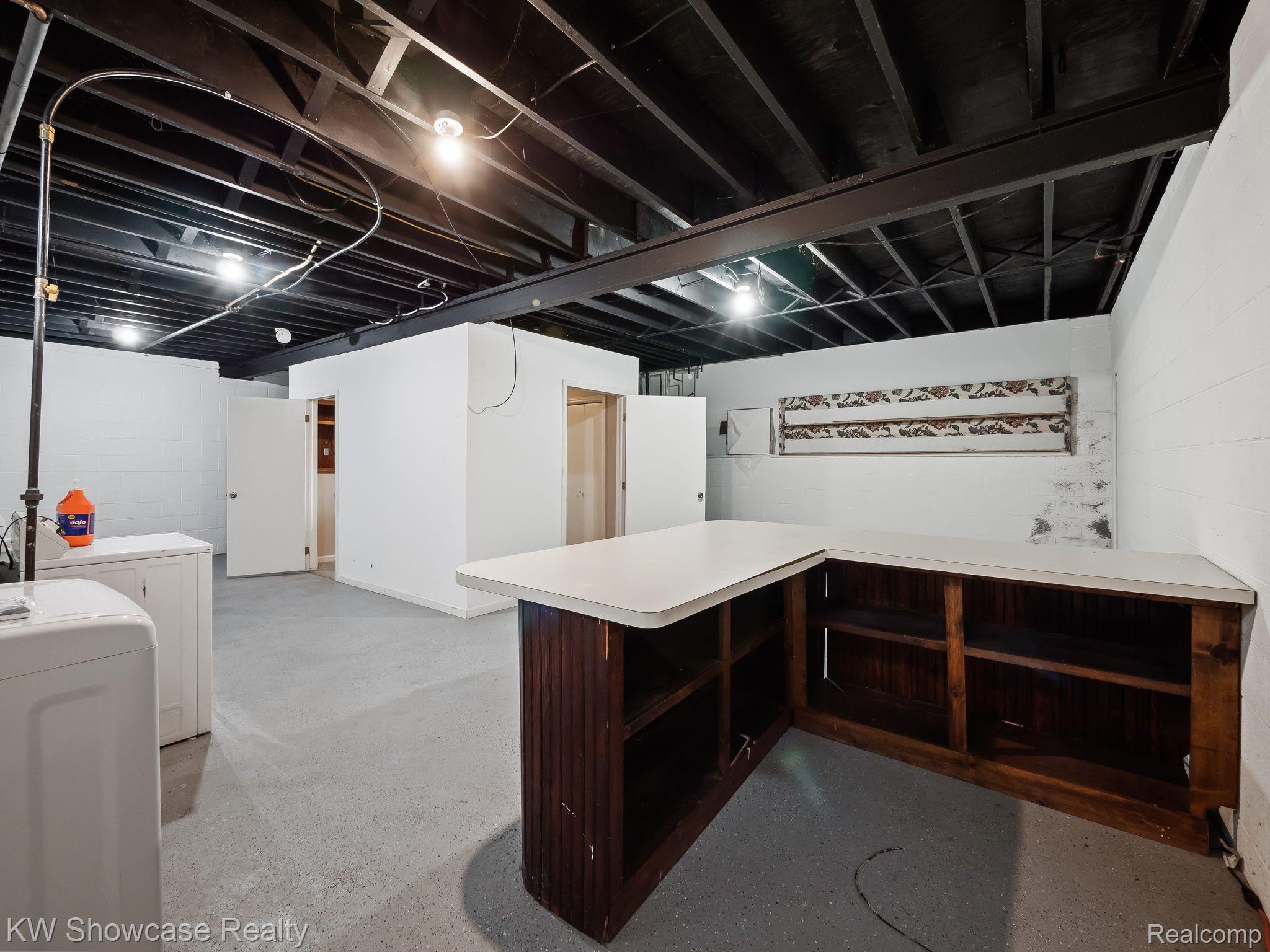 450 Lone Tree Road Highland, MI 48357 - Photo 50 of 56 Gallery Image 50