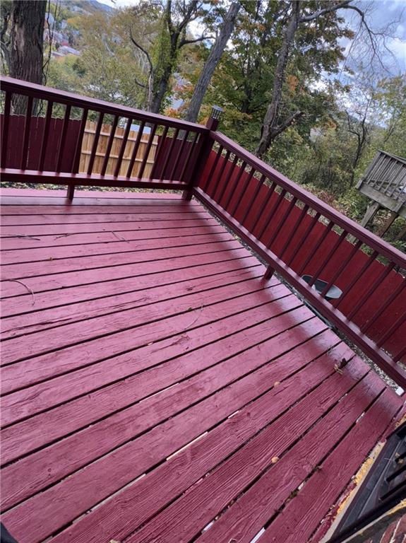 649 Singer Place Pittsburgh, PA 15221 - Photo 19 of 20 a view of balcony with wooden floor