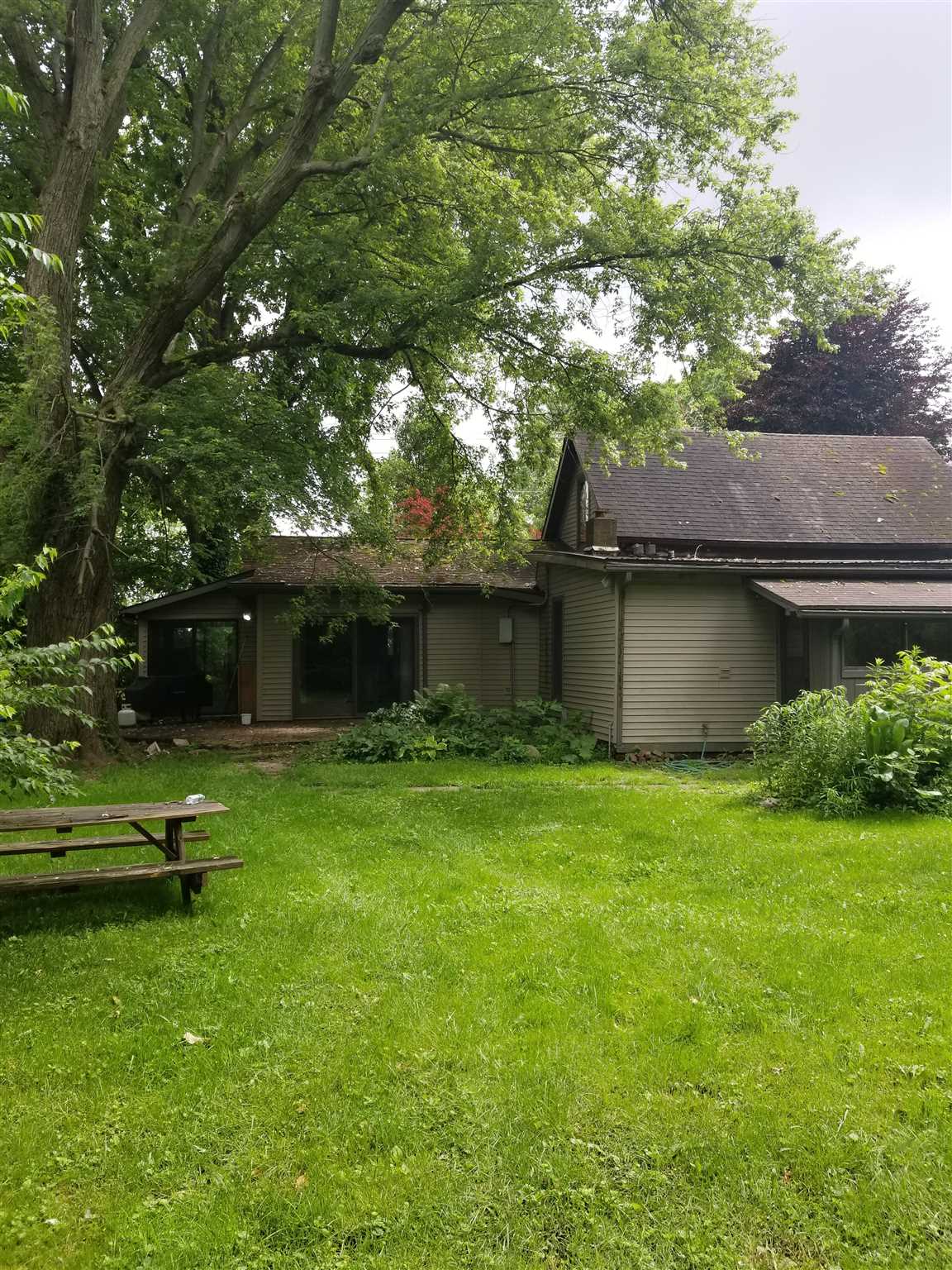 12750 West Division Road Yorktown, IN 47396 - Photo 2 of 35