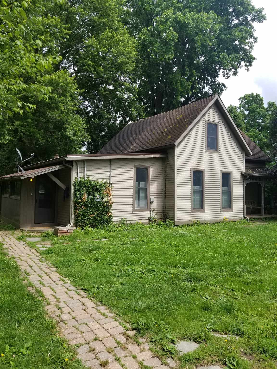 12750 West Division Road Yorktown, IN 47396 - Photo 3 of 35