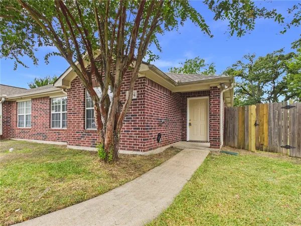 $350,000 | 1604-1606 Enloe Court, Bryan, TX 77802