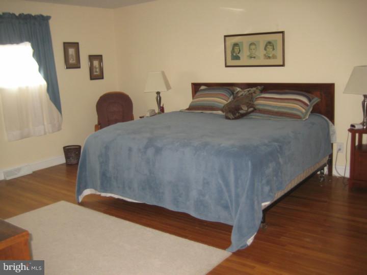 217 Beaver Road Southampton, PA 18966 - Photo 14 of 23 Master Bedroom