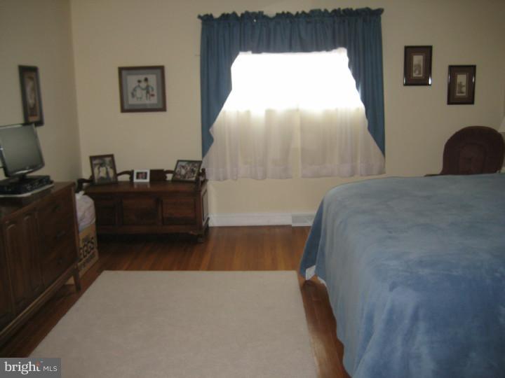 217 Beaver Road Southampton, PA 18966 - Photo 15 of 23 Master Bedroom