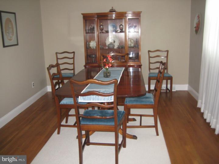 217 Beaver Road Southampton, PA 18966 - Photo 8 of 23 Dining Room