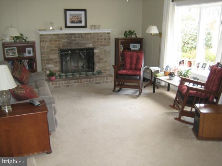 217 Beaver Road Southampton, PA 18966 - Photo 9 of 23 Family Room