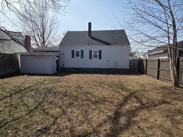 $239,999 | 6 Liberty Street, Fairfield, ME 04937