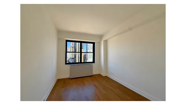 $4,800 | 178 East 80th Street, Unit 19D | Upper East Side