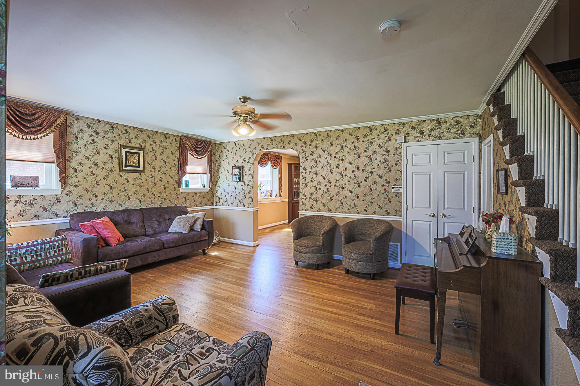 3910 Labyrinth Road Baltimore, MD 21215 - Photo 12 of 50