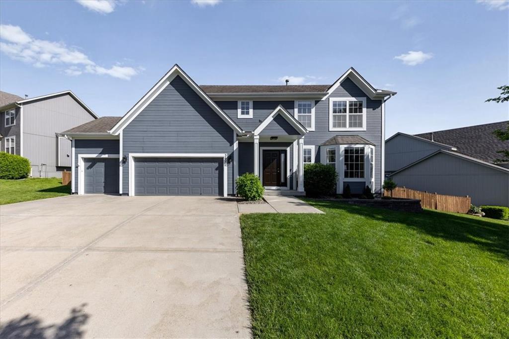 362 South Stonecrest Road Olathe, KS 66061 - Photo 1 of 23