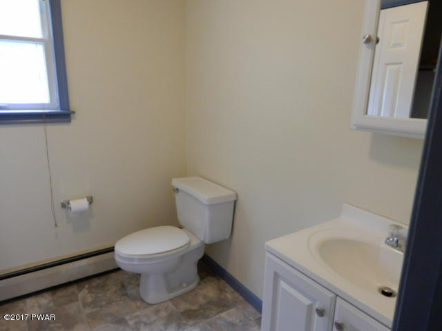 110 Lens Road Hawley, PA 18428 - Photo 7 of 24 bath1