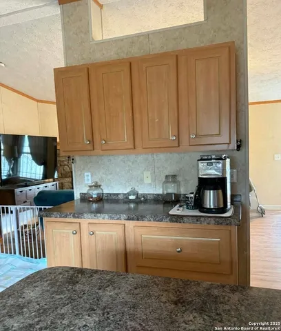 $276,900 | 188 Country View Lane, Floresville, TX 78114