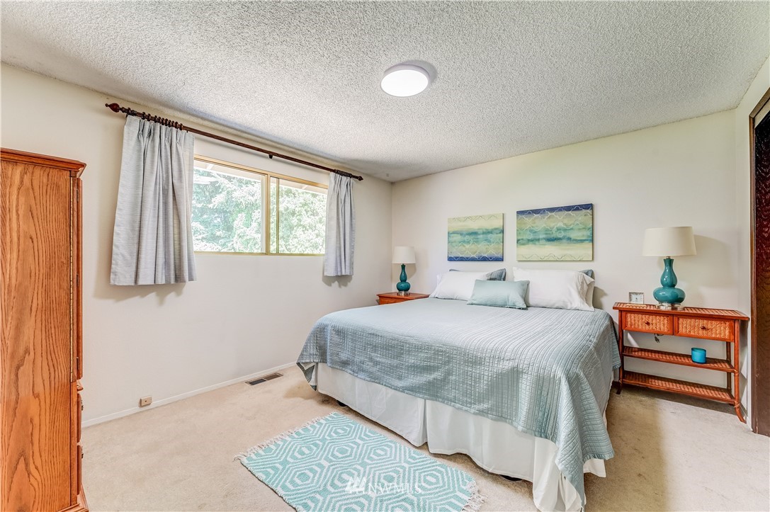 12918 Southeast 186th Street Renton, WA 98058 - Photo 12 of 25 Gallery Image 12