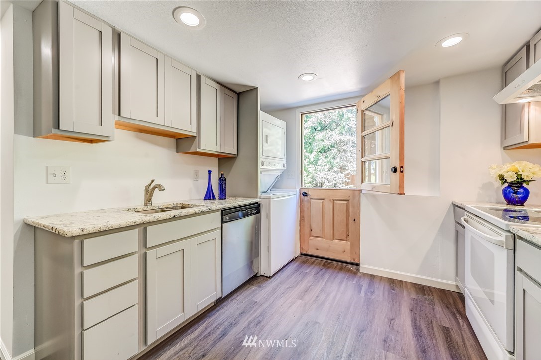 12918 Southeast 186th Street Renton, WA 98058 - Photo 17 of 25 Gallery Image 17