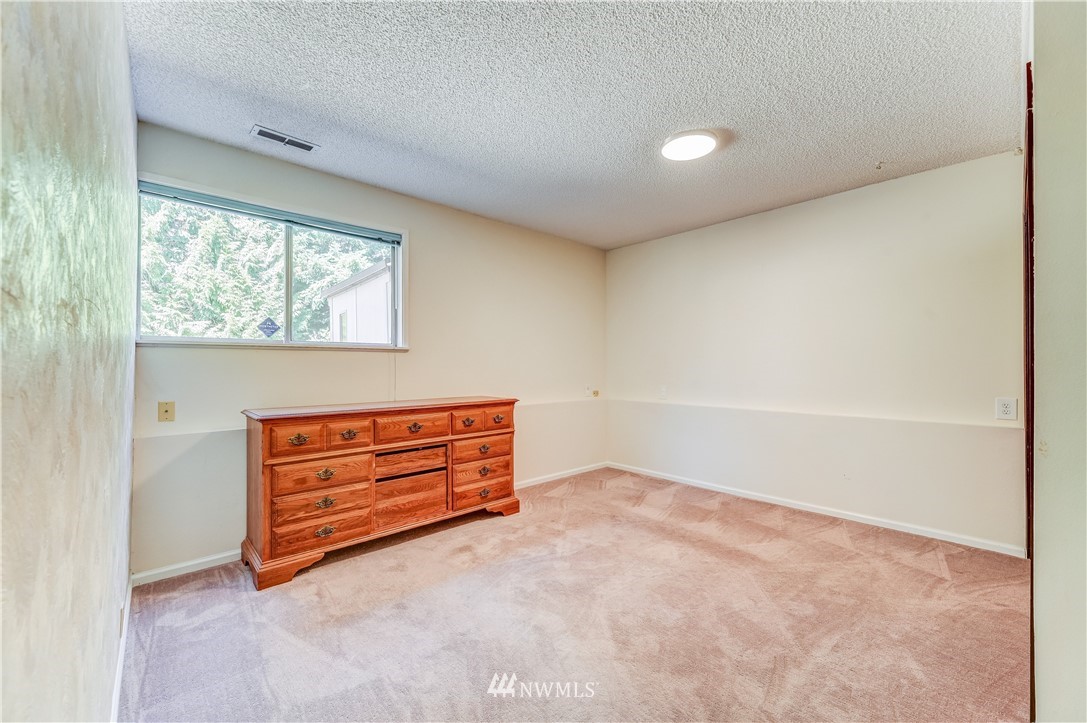 12918 Southeast 186th Street Renton, WA 98058 - Photo 20 of 25 Gallery Image 20