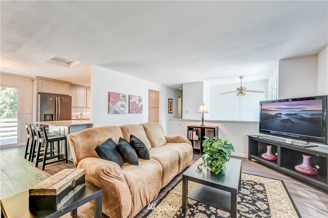 12918 Southeast 186th Street Renton, WA 98058 - Photo 3 of 25 Gallery Image 3