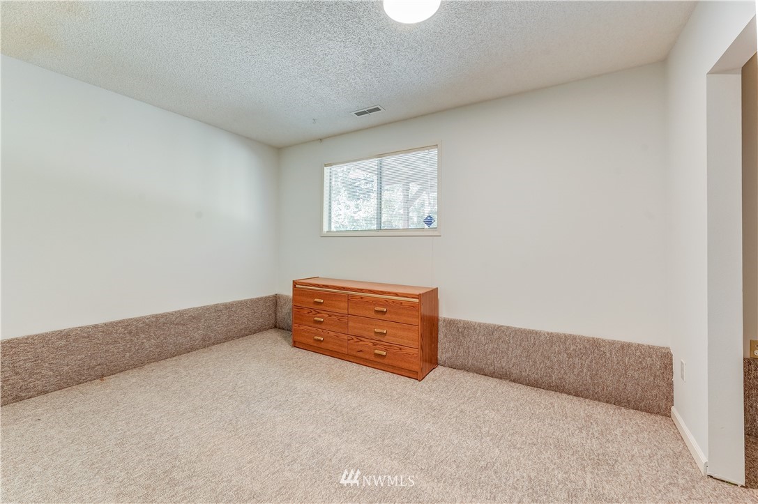 12918 Southeast 186th Street Renton, WA 98058 - Photo 21 of 25 Gallery Image 21