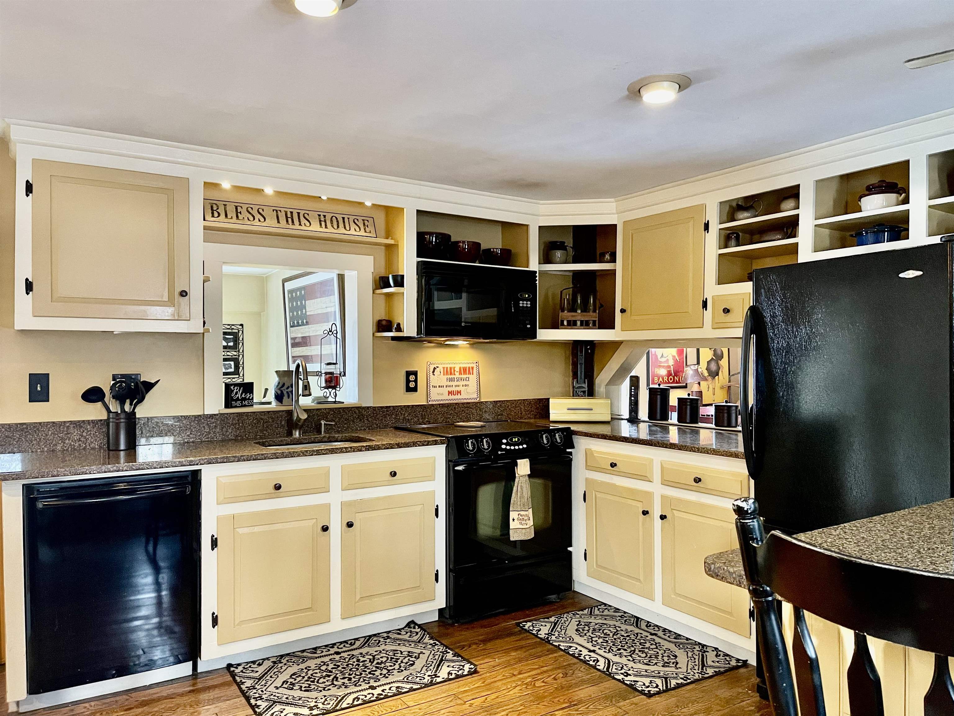 2 Thornton Road West Merrimack, NH 03054 - Photo 11 of 40
