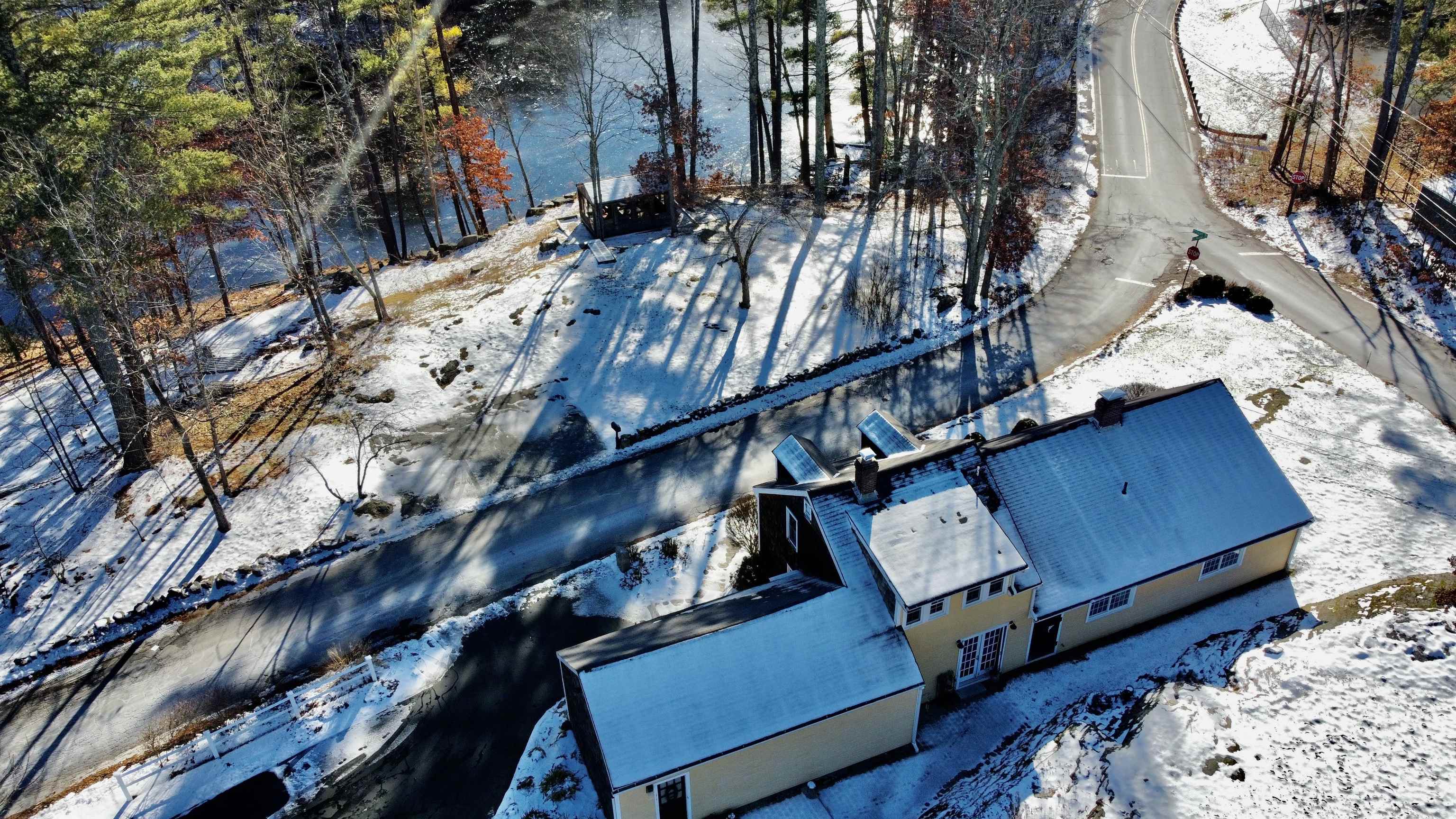 2 Thornton Road West Merrimack, NH 03054 - Photo 7 of 40