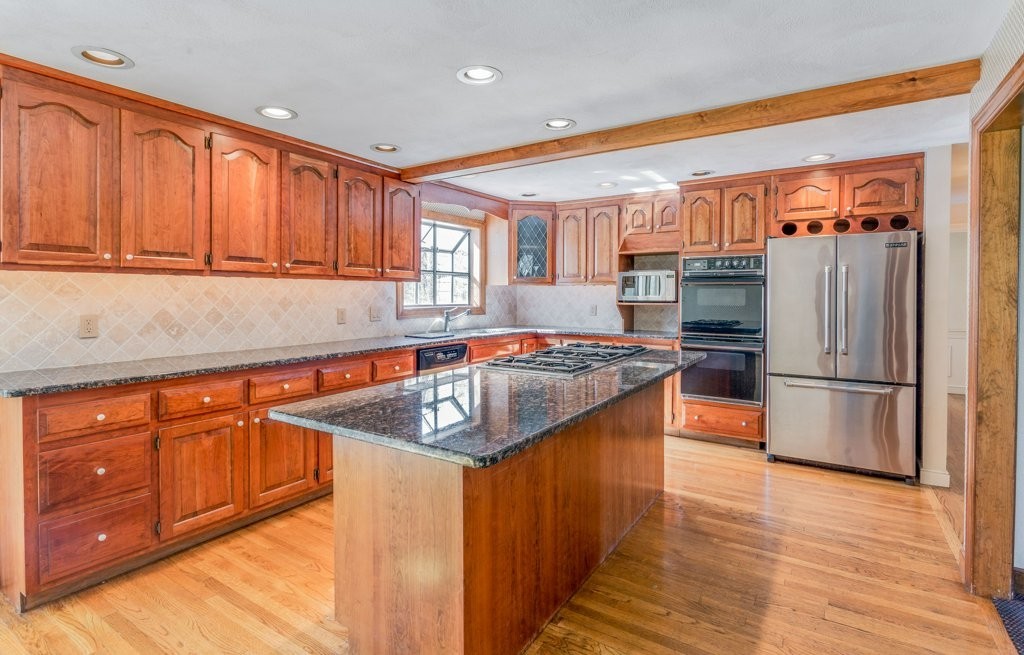 7 Highfields Wayland, MA 01778 - Photo 8 of 26