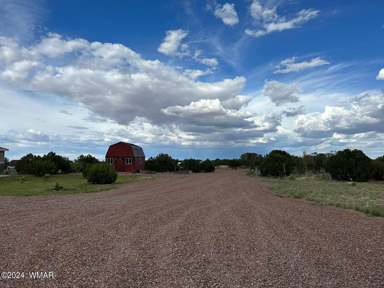 4 Cr 5270 Road Concho, AZ 85924 - Photo 22 of 48 442694972_320691537591345_15969653179092