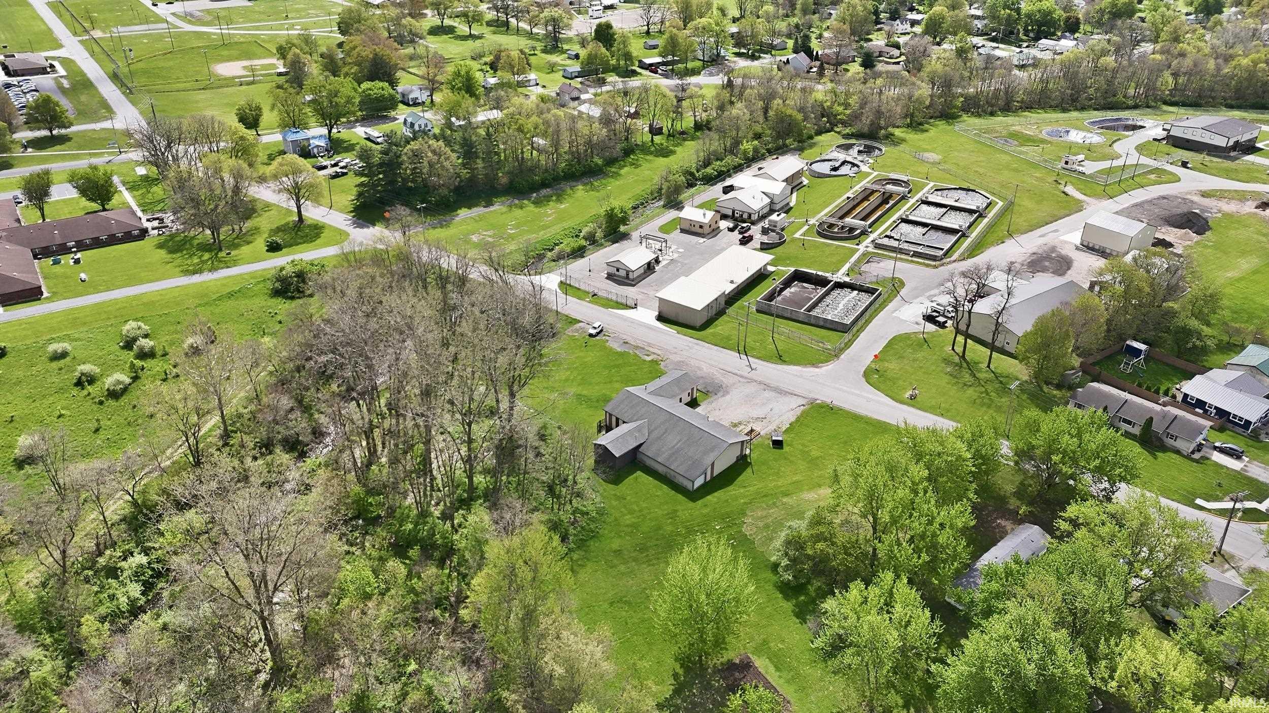 307 Nursery Street Lagrange, IN 46761 - Photo 3 of 35