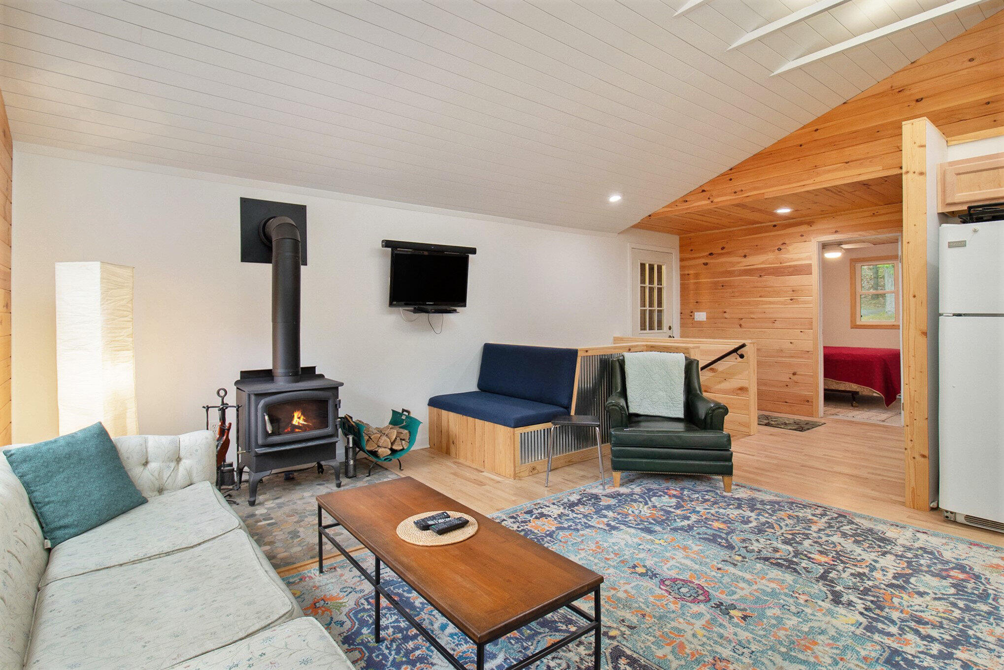 8727 South Hayes Road Baldwin, MI 49304 - Photo 7 of 33 Living Room