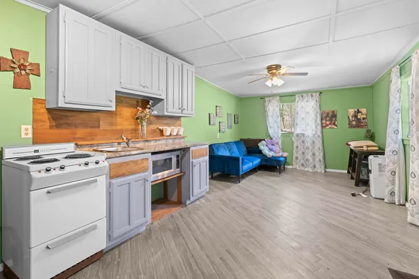 $475,000 | 330 Wildflower Drive, Somerville, TN 38068