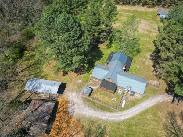 $475,000 | 330 Wildflower Drive, Somerville, TN 38068