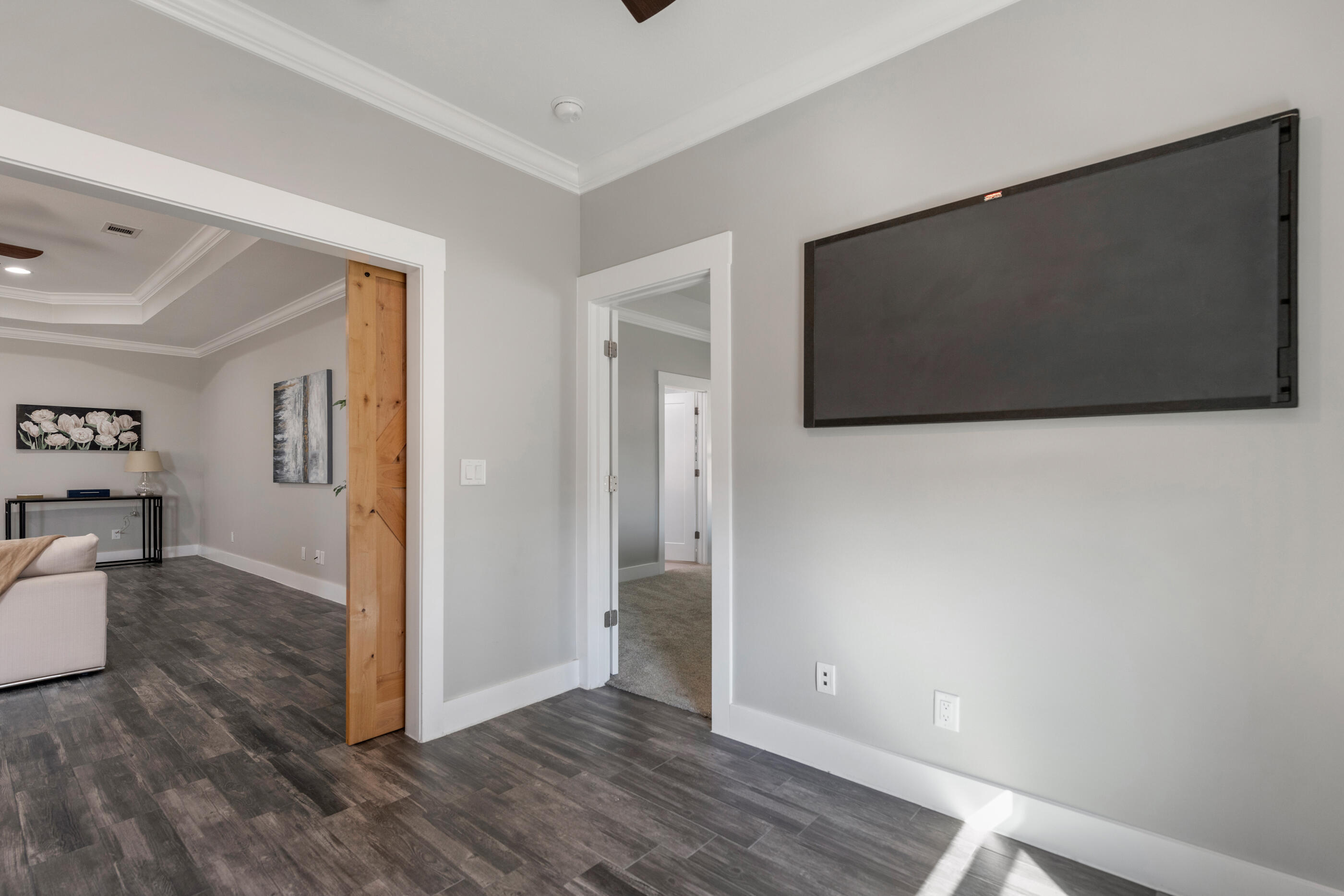 1504 West Ponderosa Road Fort Walton Beach, FL 32547 - Photo 23 of 51 a view of a livingroom with wooden floor
