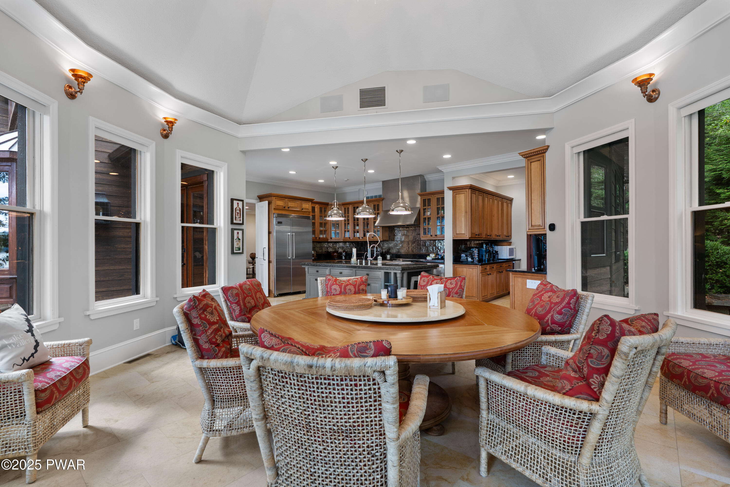 85 Boulder Point Road Lakeville, PA 18438 - Photo 17 of 68
