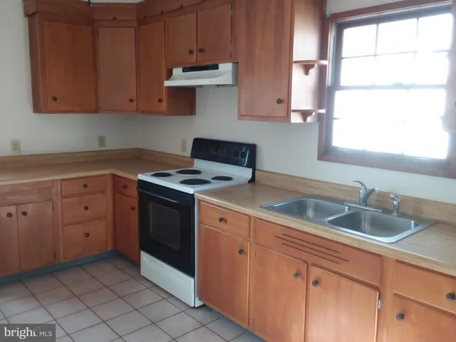 $1,250 | 3160 West Main Street, Morgantown, PA 19543