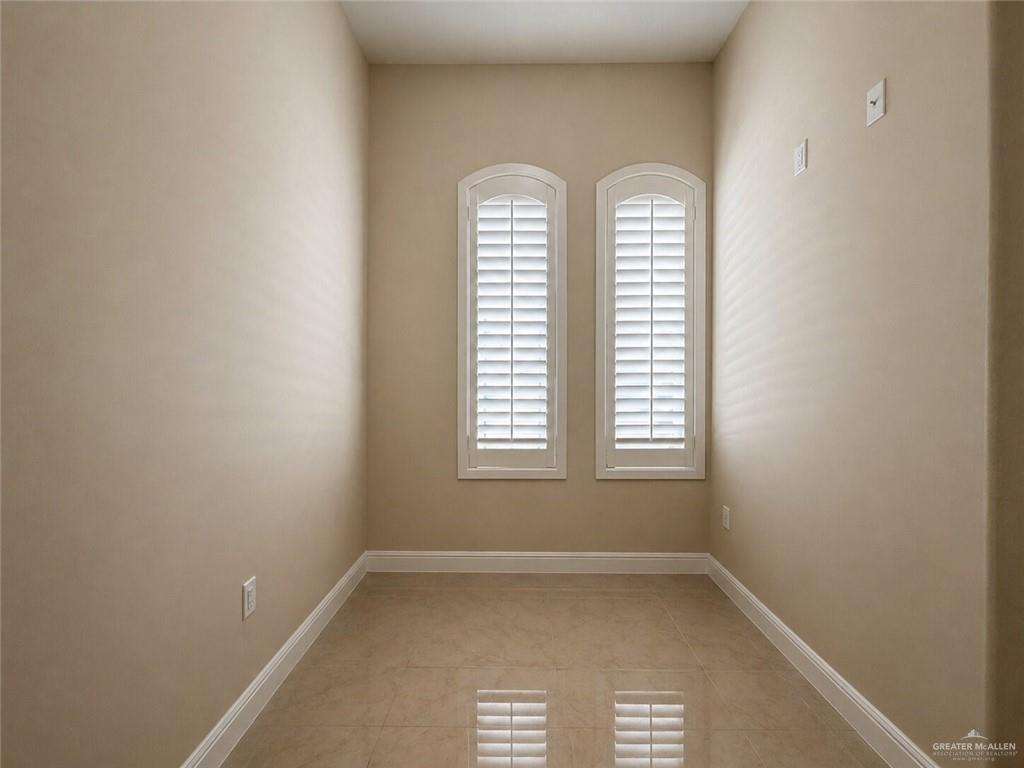 1621 Agualeguas Street Roma, TX 78584 - Photo 4 of 15