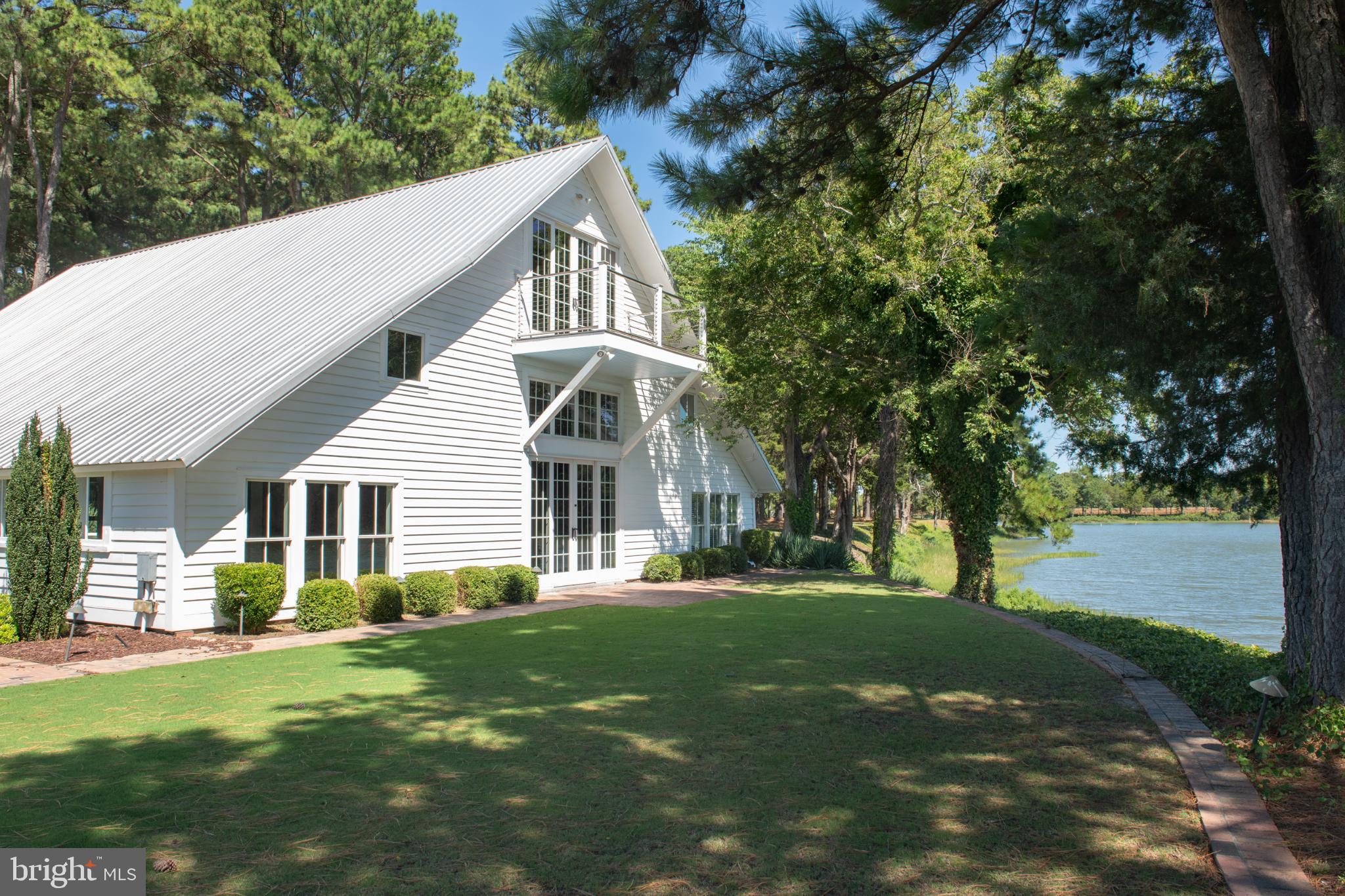 20031 Oakland Farm Road Cape Charles, VA 23310 - Photo 9 of 98 Mimosa Barn event/flex space by the water