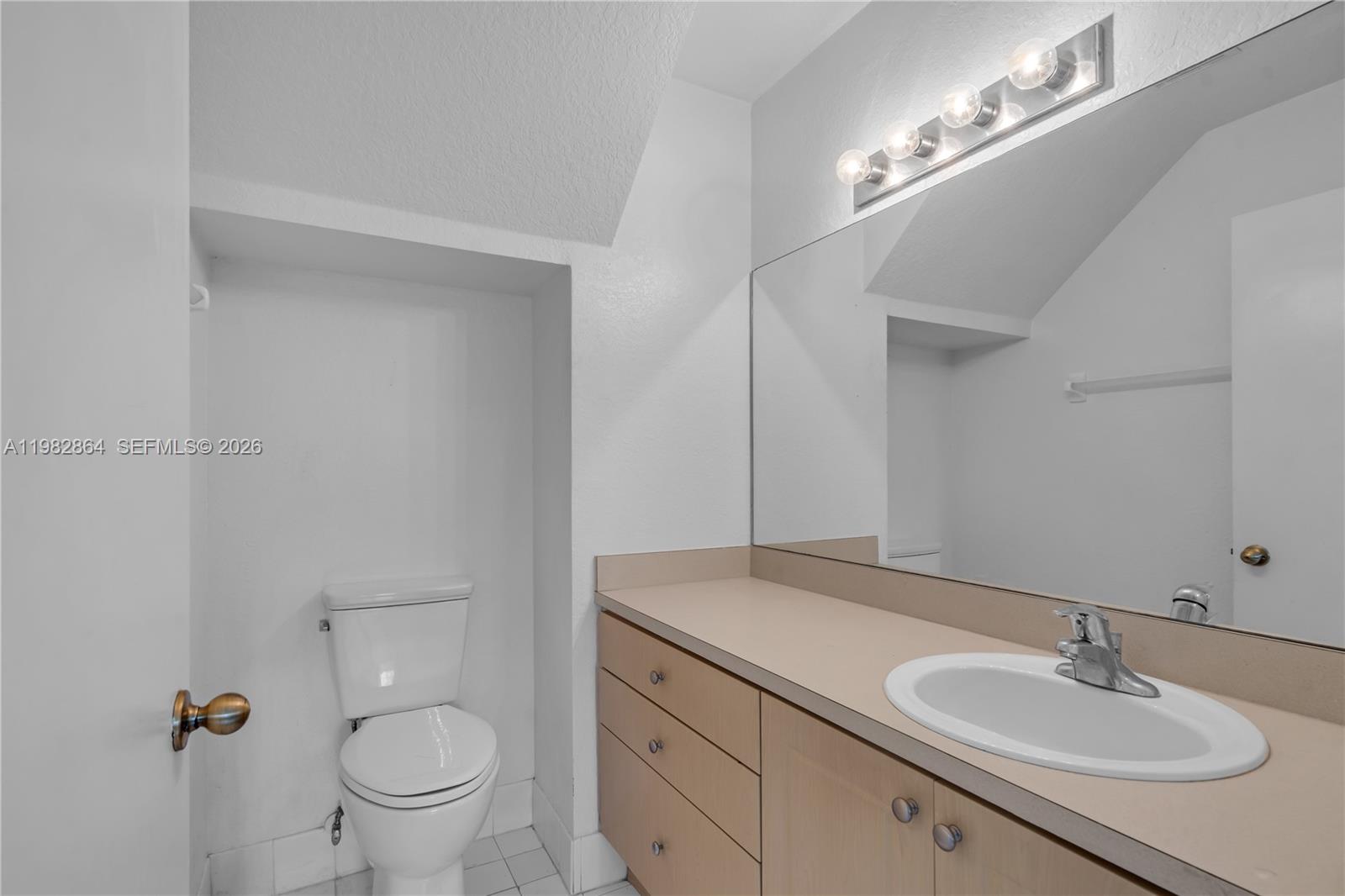 2400 Southwest 87th Way Miramar, FL 33025 - Photo 14 of 36